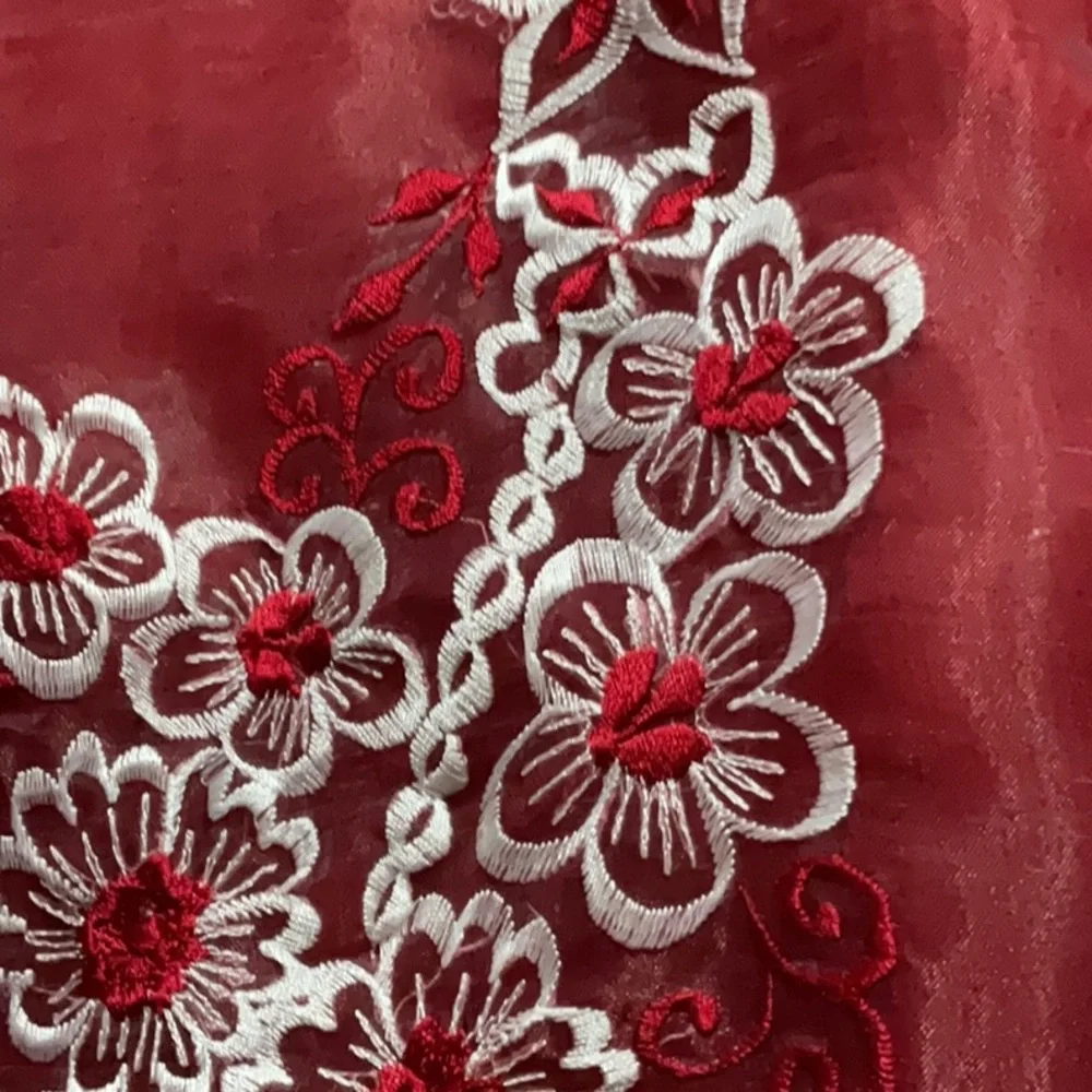 Red Floral Embroidered Top - Picture 6 of 6